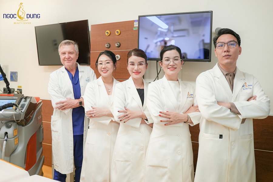 Đội ngũ bác sĩ chuyên khoa thẩm mỹ hàng đầu tại bệnh viện thẩm mỹ Ngọc Dung