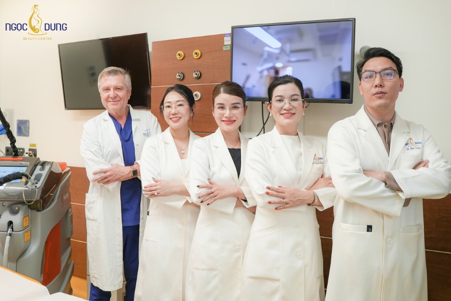 Đội ngũ bác sĩ giàu kinh nghiệm tại Bệnh viện thẩm mỹ Ngọc Dung
