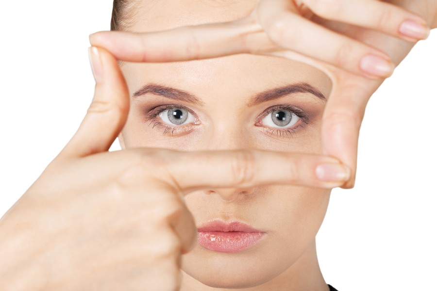 Mí mắt đóng vai trò quan trọng trong việc bảo vệ mắt