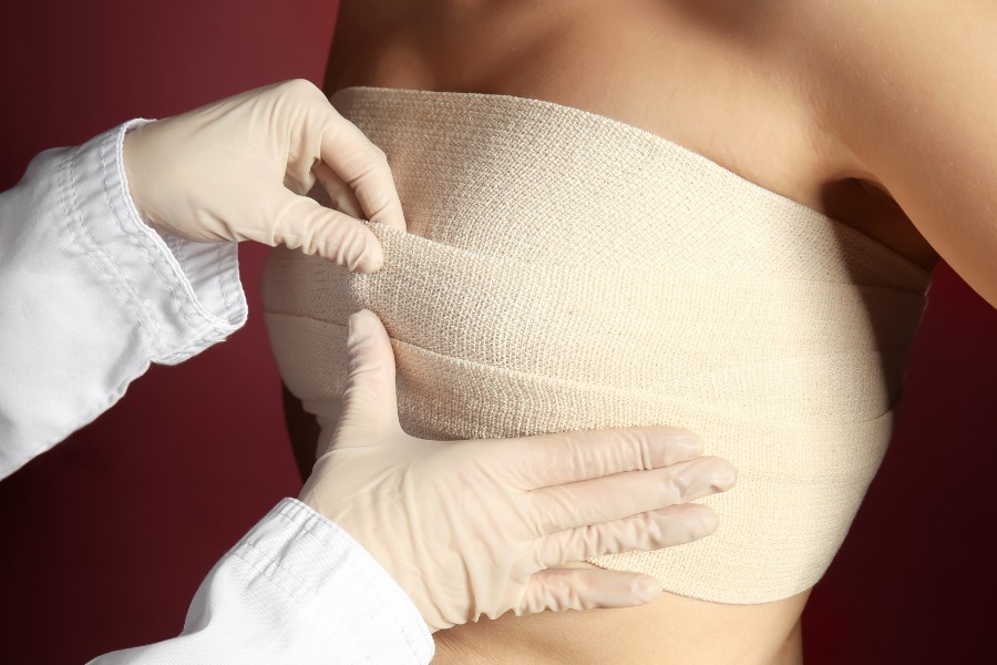 Tuân thủ biện pháp chăm sóc sau nâng ngực để ngực hồi phục nhanh hơn